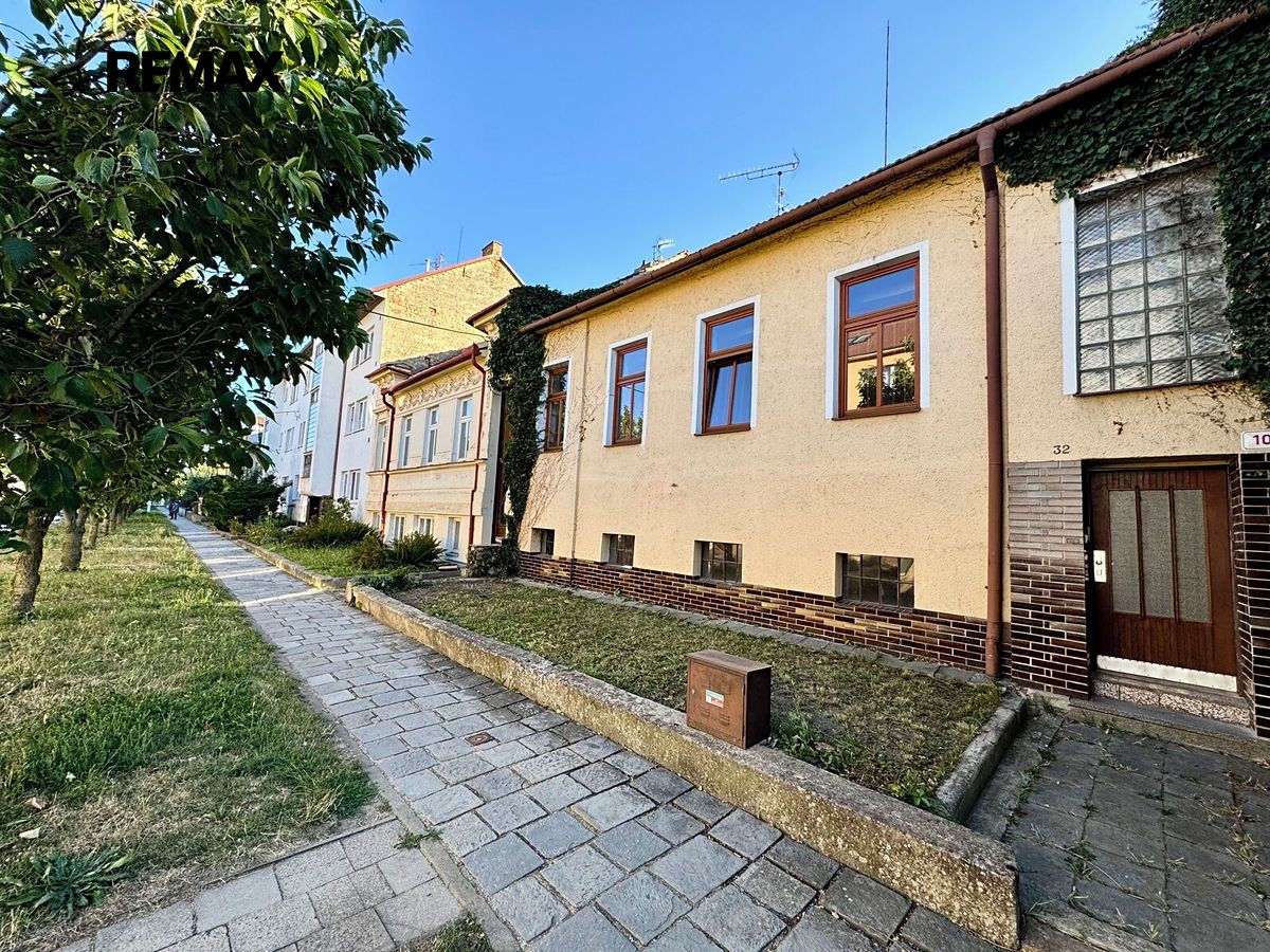 Prodej rodinného domu 140 m², pozemek 321 m²